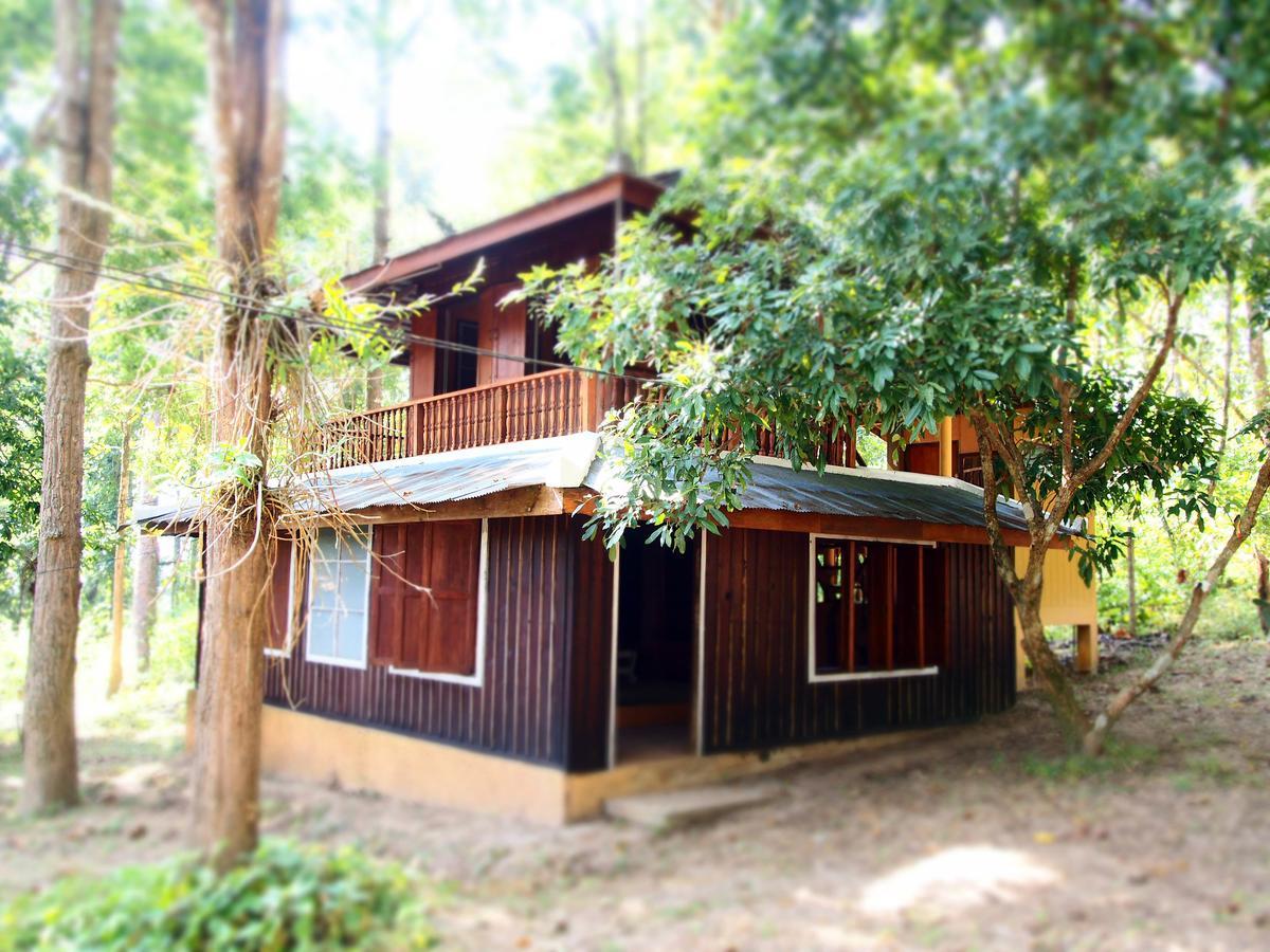 Golden Teak Homestay Mae Rim Exterior foto